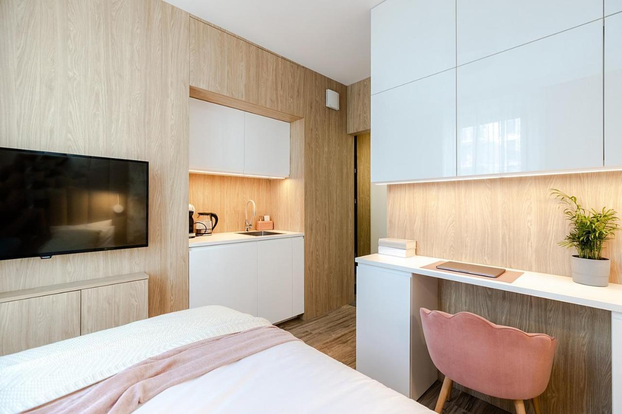 Studio Wola Apartament Kasprzaka - Wifi + Smart Tv Varşova Dış mekan fotoğraf