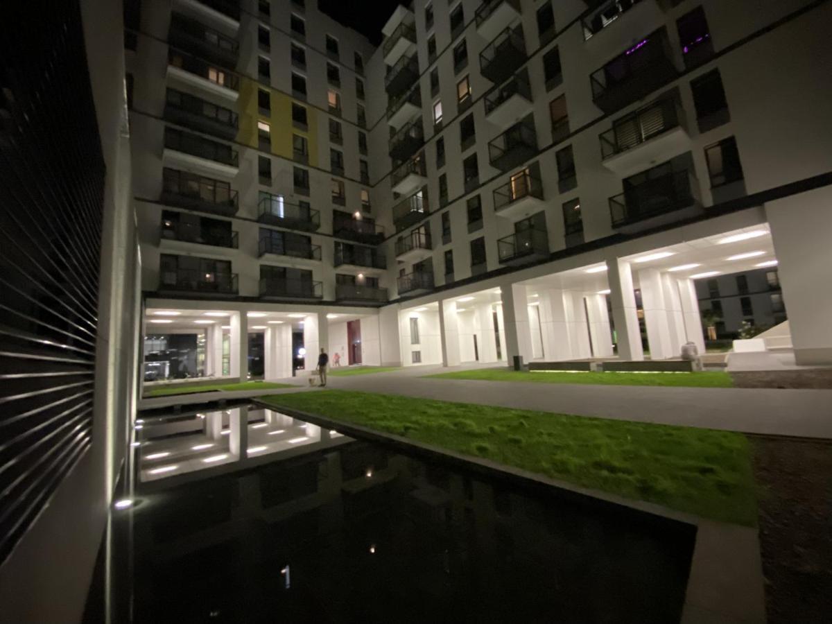 Studio Wola Apartament Kasprzaka - Wifi + Smart Tv Varşova Dış mekan fotoğraf