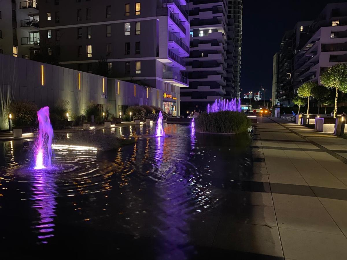 Studio Wola Apartament Kasprzaka - Wifi + Smart Tv Varşova Dış mekan fotoğraf