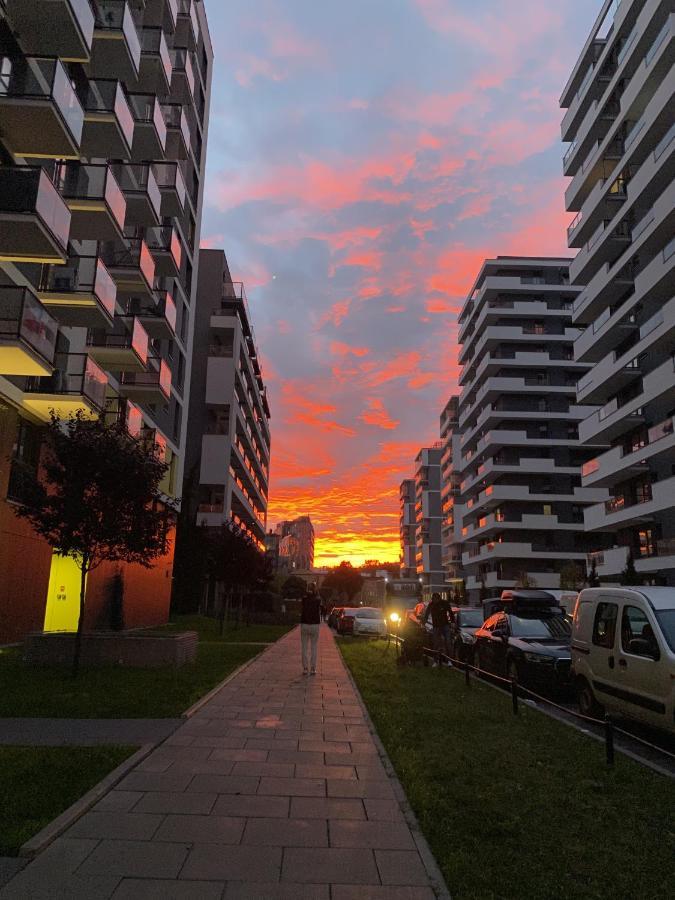 Studio Wola Apartament Kasprzaka - Wifi + Smart Tv Varşova Dış mekan fotoğraf