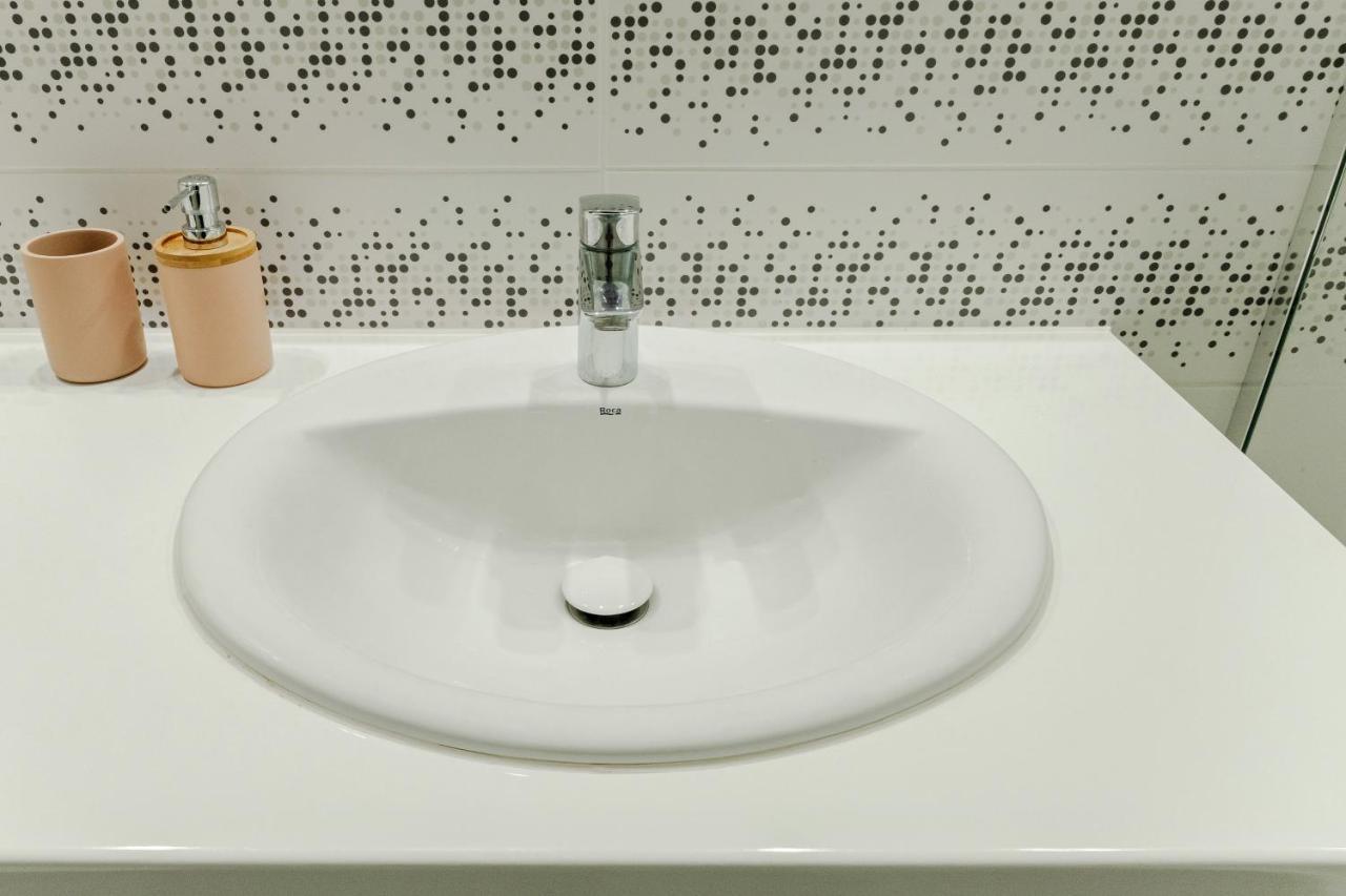 Studio Wola Apartament Kasprzaka - Wifi + Smart Tv Varşova Dış mekan fotoğraf